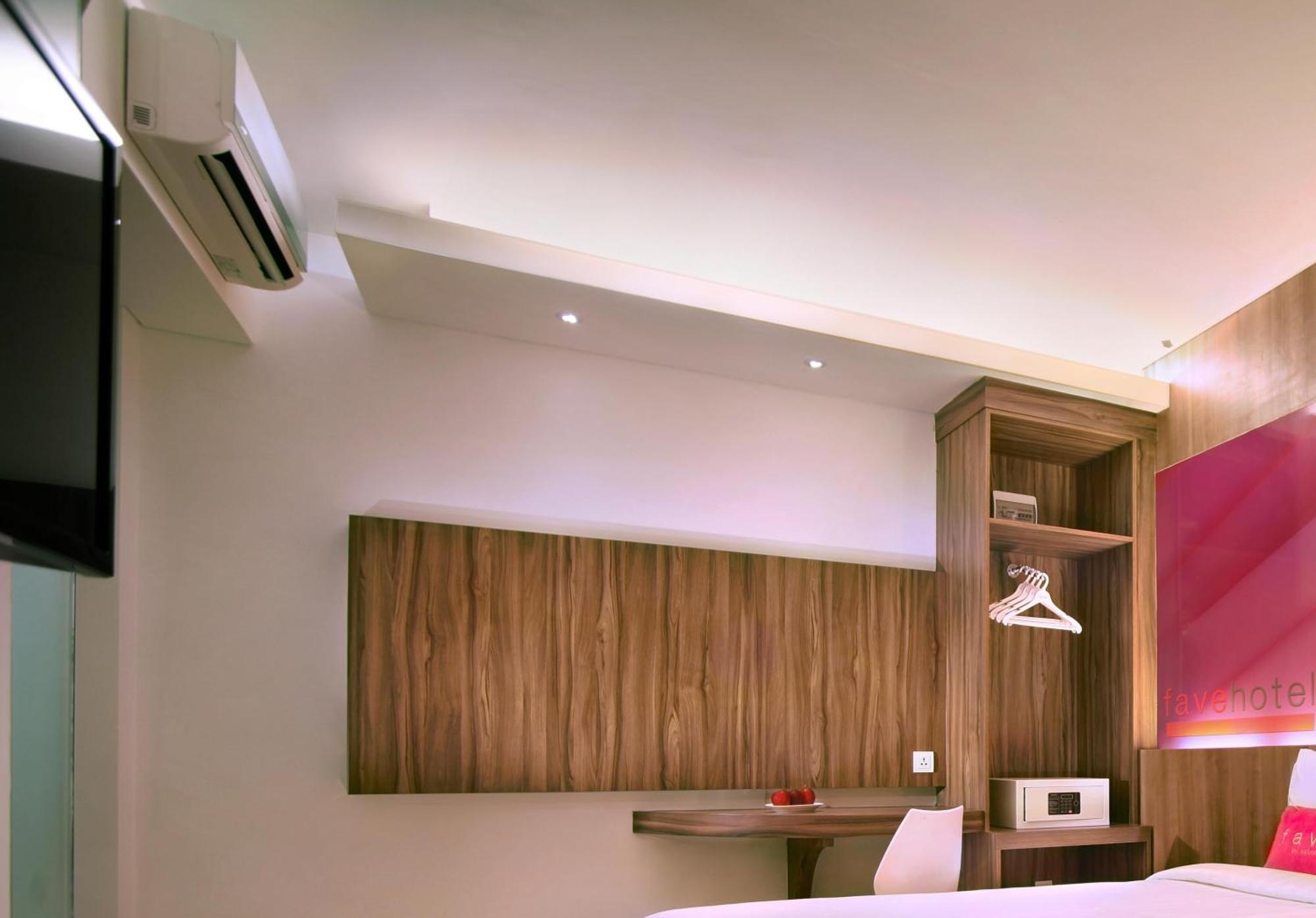 Favehotel Ltc Glodok Yakarta Exterior foto